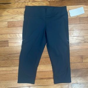 Lululemon home stretch crop